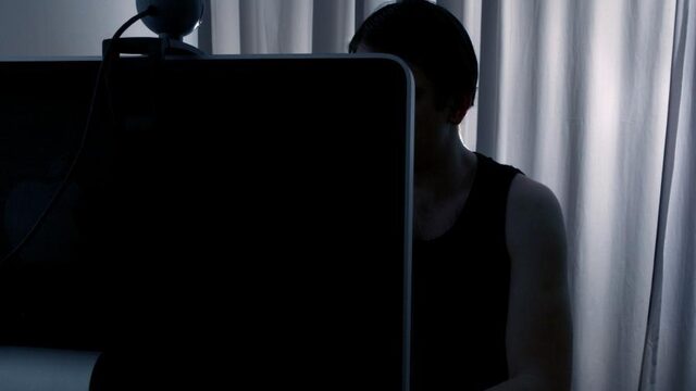 Die enorme groep kinderpornokijkers, wie zijn dat?