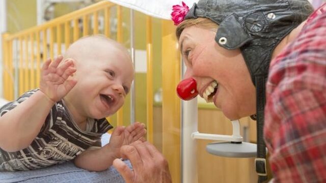 Cliniclowns toveren al 25 jaar een lach op kindergezichten