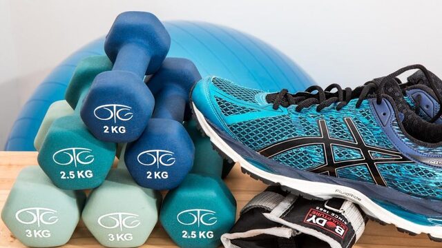 Hoe blijven we fit nu alle sportverenigingen en sportscholen gesloten zijn?