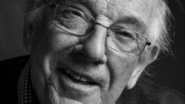 Eerste presentator Met het Oog op Morgen overleden