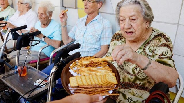 'Het is moeilijker om een patatzaak te beginnen dan een zorginstelling'
