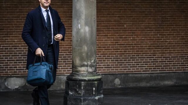 Alle aandacht gaat naar 'de gewone man', maar wie neemt het op voor de gewone vrouw?