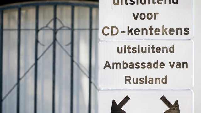 Moskou: volgapparatuur gevonden in auto Russische diplomaat in Nederland
