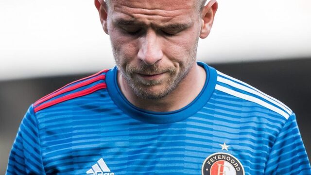 Strijd om derde plek ligt weer open na verlies 'dramatisch' Feyenoord