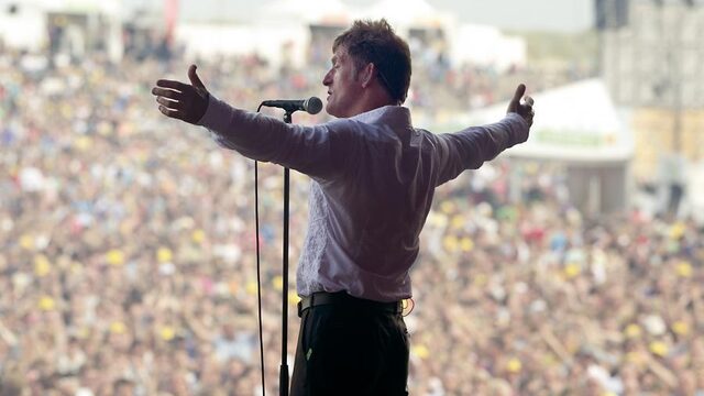 De coronacrisis in gedichten: Huub van der Lubbe (De Dijk) draagt voor