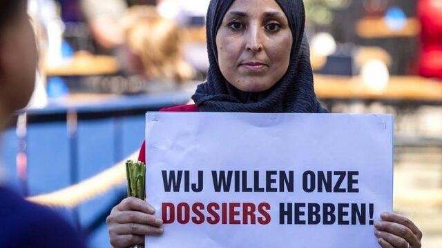 Werkwijze Belastingdienst 'discriminerend en onrechtmatig'
