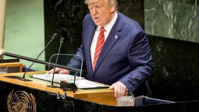 Van Willigenburg schreef Houden van Trump: 'Hij heeft belachelijk veel succes gehad'
