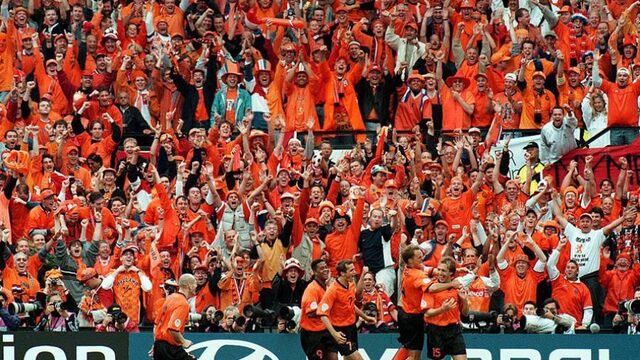 Terug naar EK in 2000: De Oranjegekte barst los