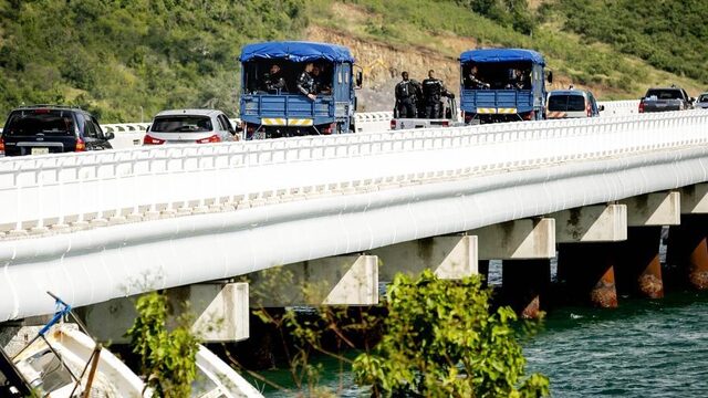 Onrust op Sint-Maarten: 'Ik heb gerend voor mijn leven'