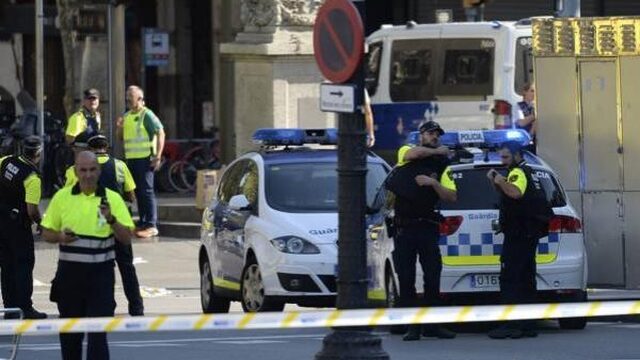 Busje rijdt in op voetgangers Barcelona, meerdere slachtoffers