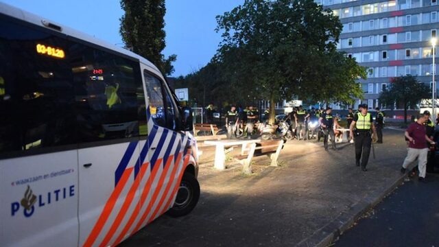 Stand.nl: 'De stadsrellen moeten harder worden aangepakt'