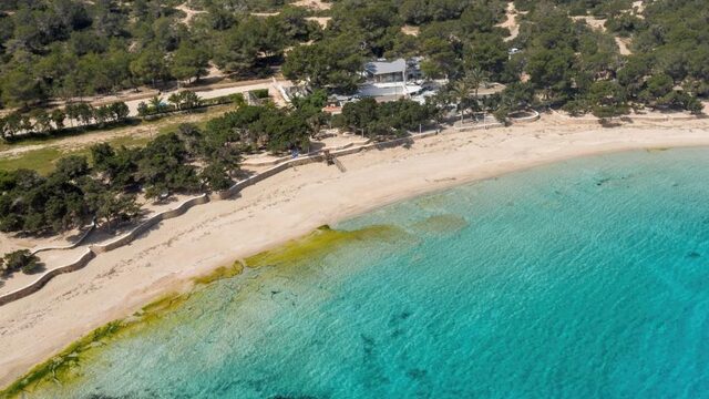 Stand.nl: Op vakantie naar het buitenland is een slecht idee
