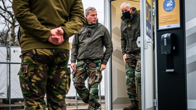 'Laat defensie proactief meedoen met vaccinatieprogramma'