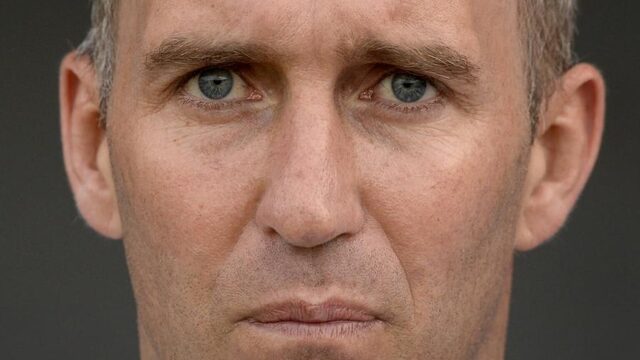 Oud-voetballer Fernando Ricksen (43) overleden