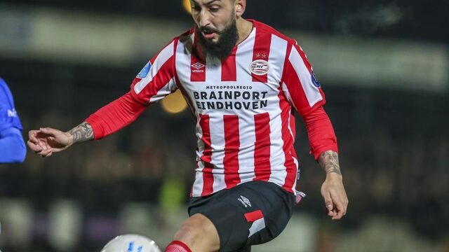 Top vier Eredivisie door in de beker, PSV pas na heel veel moeite