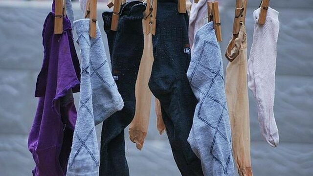 Kan je een longontsteking krijgen van je stinksokken?