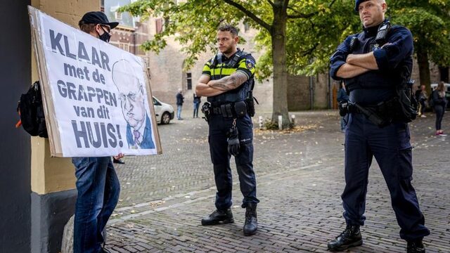 Voorzitter politievakbond ACP: 'Geen draagvlak vroegtijdig sluiten horeca, beleid werkt niet meer'