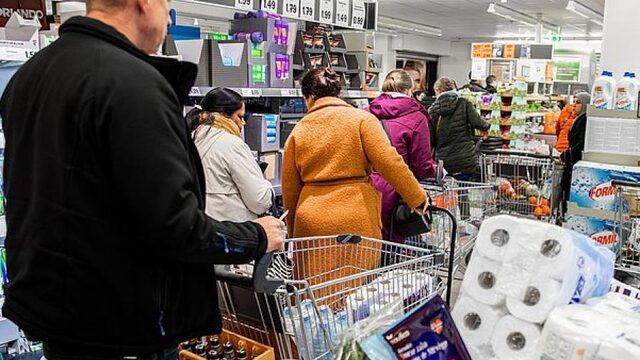Alzheimer Nederland over supermarktverbod voor dementerende vrouw: 'Dat moet juist voorkomen worden'