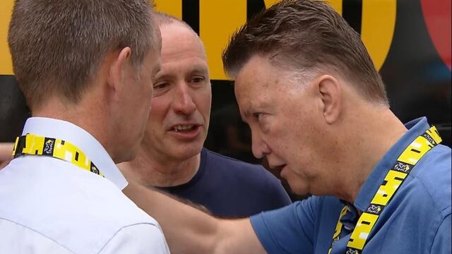 Voetbaltrainer Louis van Gaal blijkt ook over wielerverstand te beschikken