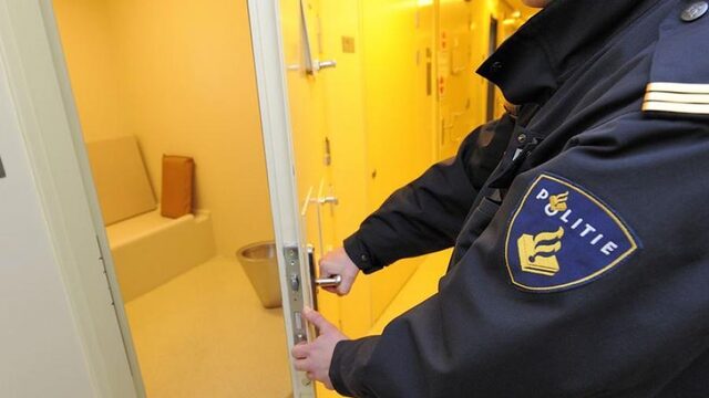 Winkeldiefjes horen niet in een politiecel
