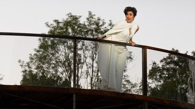 Ekaterina Levental: 'Ik heb behoefte om te communiceren en mensen te raken'