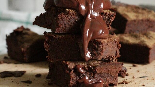 Van Bossche Bol tot Brownie: waar komen gebakjes vandaan?