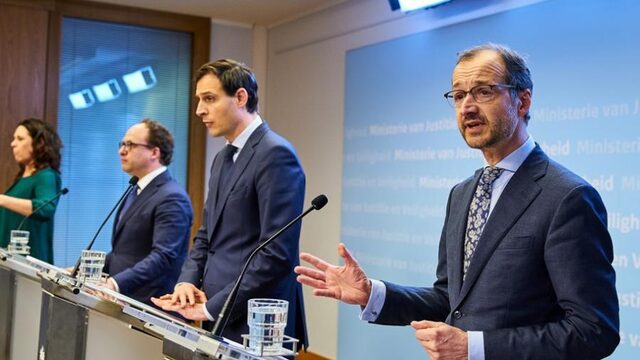 FNV-voorman Elzinga: 'Noodfonds binnen paar dagen up en running'
