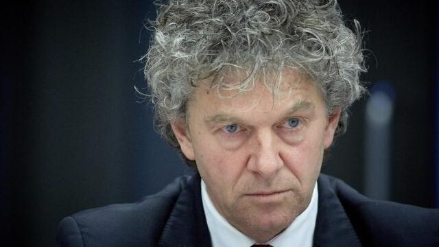 Monasch stapt uit PvdA-fractie, coalitie verliest meerderheid