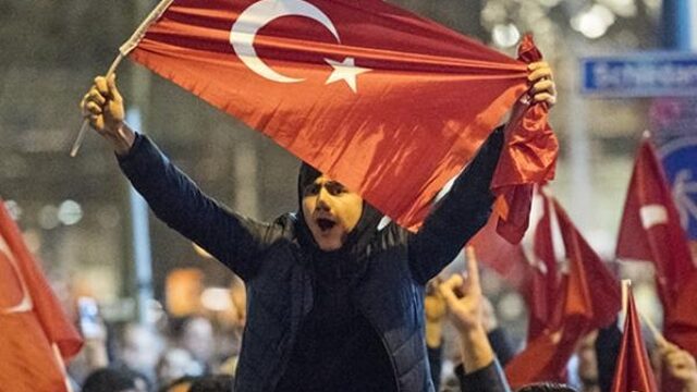'Nederland moet zich zorgen maken om Turkse spanningen'