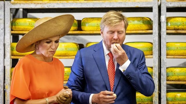 'De koning moet hetzelfde verdienen als de premier'