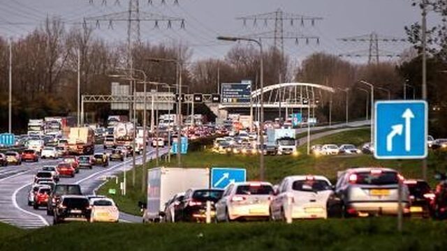 Marieke beviel op de snelweg: 'Mijn zoon móest geboren worden'
