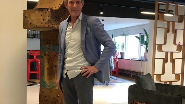 Kinderarts en OMT-lid Károly Illy: eerst scholen helemaal open, daarna terrassen