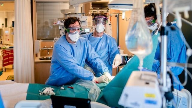 Afweerremmer geeft ernstig zieke coronapatiënten betere kansen