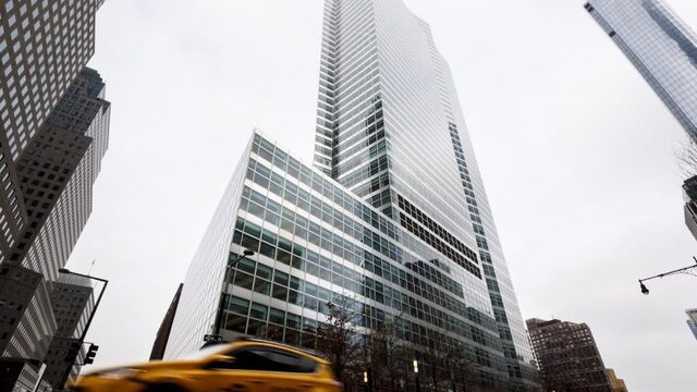 Amerikaanse bank neemt 50 procent vrouwen aan, nu Nederland nog