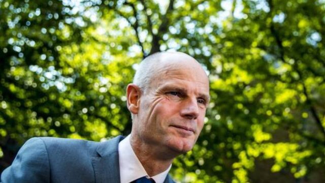 De 'wereldvreemde' uitspraken van minister Blok tegen het licht