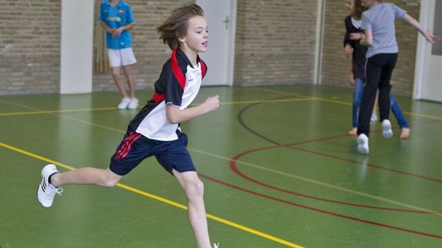 SP: op basisschool drie uur gym per week door vakdocent