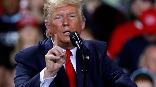 Stand.nl: De impeachment van Trump is koren op zijn molen