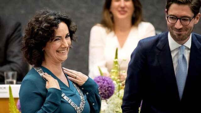Hoe krijgen we meer vrouwen de politiek in?