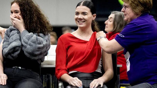 Gezondheidsraad: HPV-vaccinatie rond 9 jaar én ook voor jongens