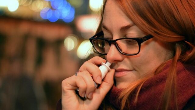 Nieuwe neusspray biedt mogelijk bescherming tegen corona voor één dag