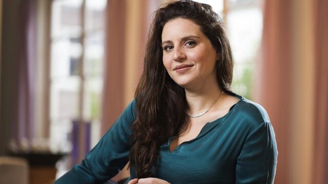 Ronit Palache: 'Je kunt gehecht zijn aan verdriet, als een jas die je nooit wil uittrekken'