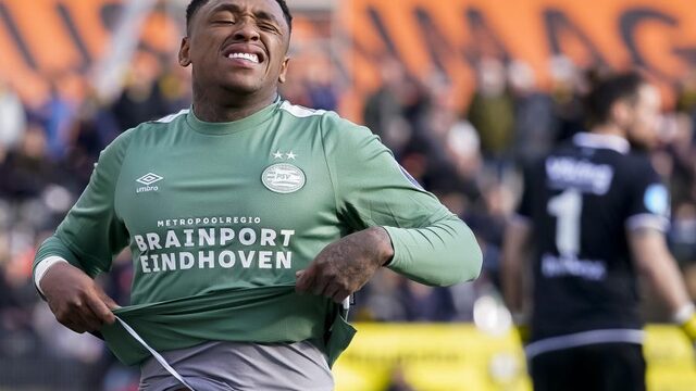 PSV komt met de schrik vrij in de Koel