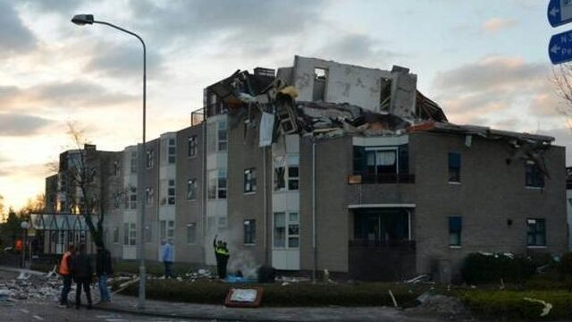 Dode en gewonden bij explosie wooncomplex Veendam