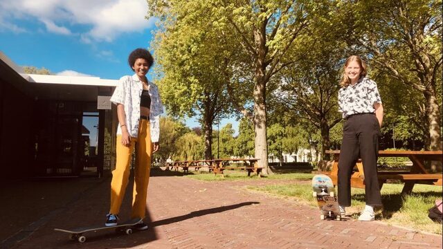 'Laat de leraren maar van lokaal wisselen, dan blijven wij wel op onze plek'