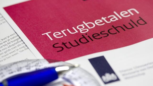 Stand.nl: Het kabinet moet afzien van de geplande renteverhoging op studieschulden