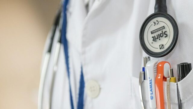 Tekort aan dokters en assistenten: 'Je wordt er soms gewoon verdrietig van'