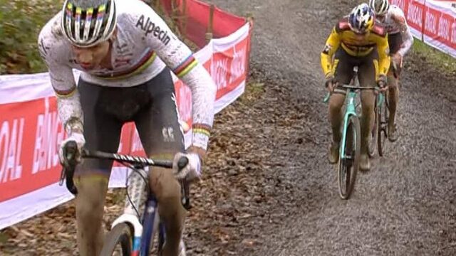 Mathieu van der Poel wint wereldbekercross in Namen