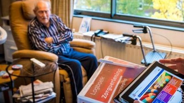 Zorgmedewerkers starten in navolging van onderwijzers: 'Zorg in Actie'