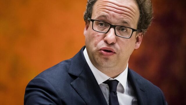 Minister Koolmees hoopt op afspraken over vroeger pensioen voor zware beroepen