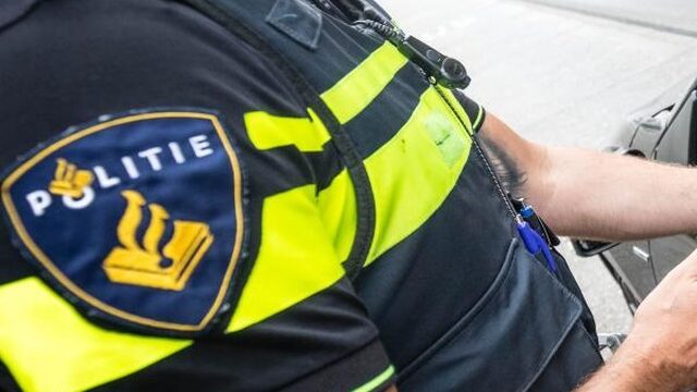 Een hoofddoek als buitengewoon opsporingsambtenaar: Mag dat?